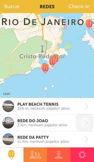 Play Beach Tennis