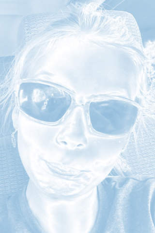 Blue and White Selfie Fan Cam - náhled